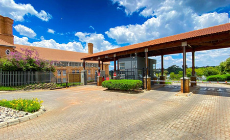 1 Bedroom Apartment in Houghton Estate