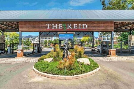 2 Bedroom Apartment in Linbro Park