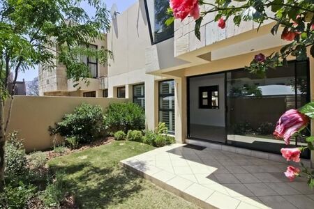 2 Bedroom Townhouse in Melrose