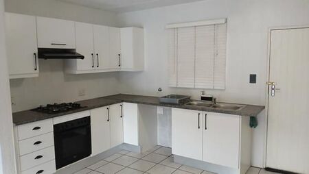 2 Bedroom Townhouse in Bromhof