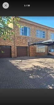 6 Bedroom House in Emmarentia