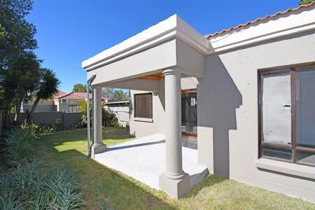 2 Bedroom House in Sharonlea