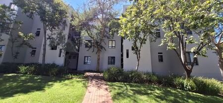 2 Bedroom Apartment in Jackal Creek Golf Estate