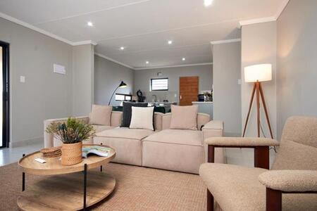 3 Bedroom House in Nietgedacht Ah