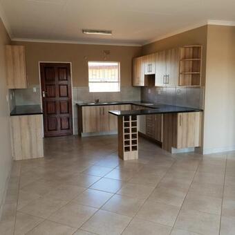 2 Bedroom Townhouse in Meyerton