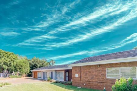 2 Bedroom House in Strubenvale