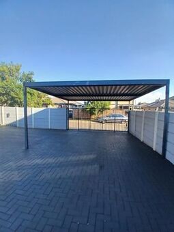 4 Bedroom House in Albertsdal