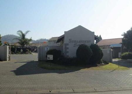 2 Bedroom Townhouse in Meyersdal