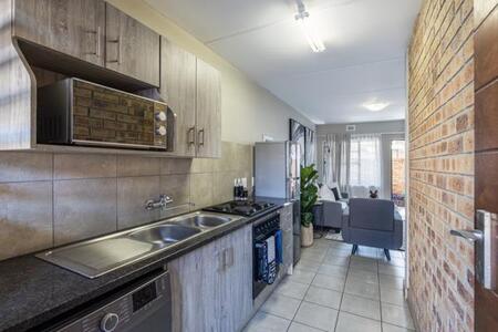2 Bedroom Apartment in Heuweloord