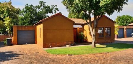 2 Bedroom Townhouse in Eldoraigne