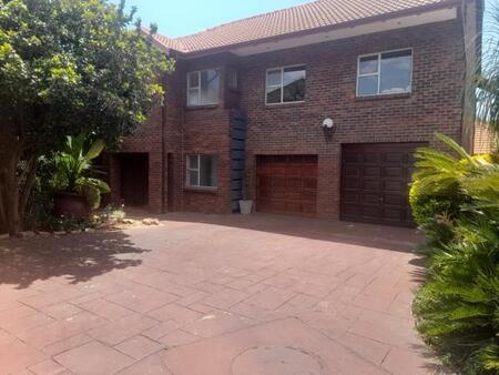 4 Bedroom House in Eldoraigne