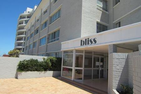 1 Bedroom Apartment in Summerstrand