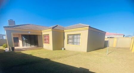 3 Bedroom House in Bluewater Bay