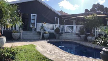 1 Bedroom Apartment in Broadwood