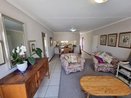 2 Bedroom Townhouse in Eureka