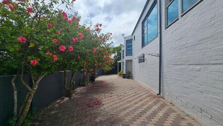 2 Bedroom Townhouse in Myburgh Park