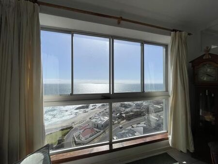 2 Bedroom Apartment in Bloubergstrand