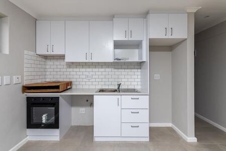 1 Bedroom Apartment in Table View