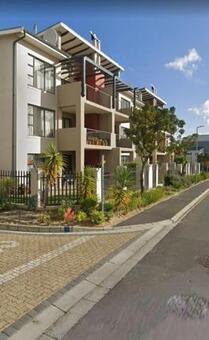 2 Bedroom Apartment in Burgundy Estate