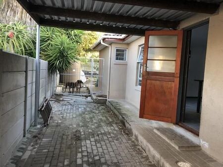 1 Bedroom Apartment in Durbanville Central