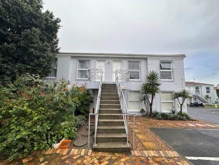 2 Bedroom Apartment in Vredekloof