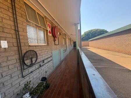 2 Bedroom Flat in Pioneer Park