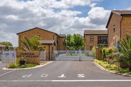 2 Bedroom Apartment in Fairview Golf Estate