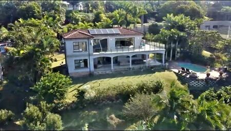 3 Bedroom House in Marina Beach