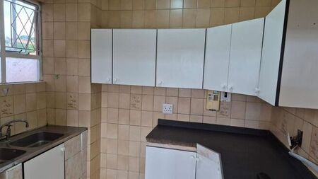 2 Bedroom apartment to rent in Montclair, Durban