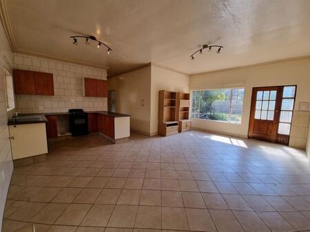 2 Bedroom apartment to rent in Rhodesfield, Kempton Park