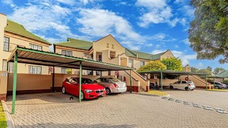 2 Bedroom apartment to rent in North Riding, Randburg