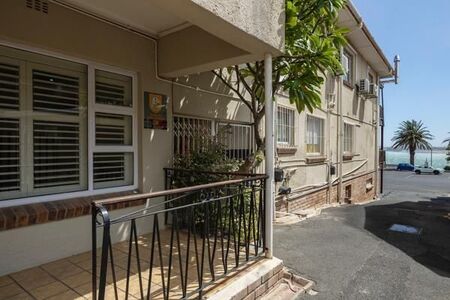 2 Bedroom Apartment in Gordons Bay Central