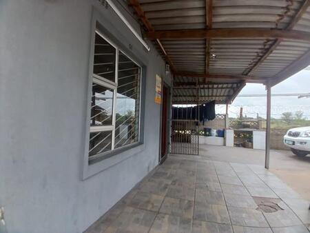 3 Bedroom House in Brackenham