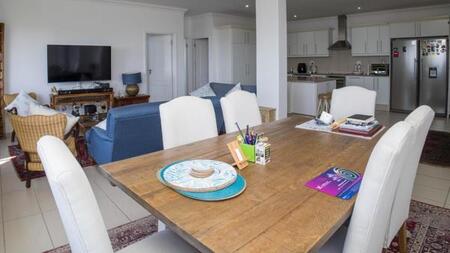 3 Bedroom Apartment in Umhlanga Rocks