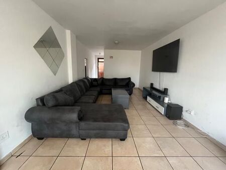 2 Bedroom Apartment in Florida Lake