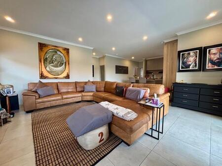 3 Bedroom Townhouse in Wilgeheuwel