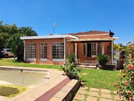 4 Bedroom House in Krugersdorp North
