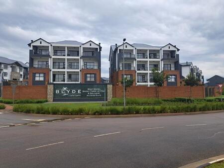 3 Bedroom Apartment in Willow Park Manor