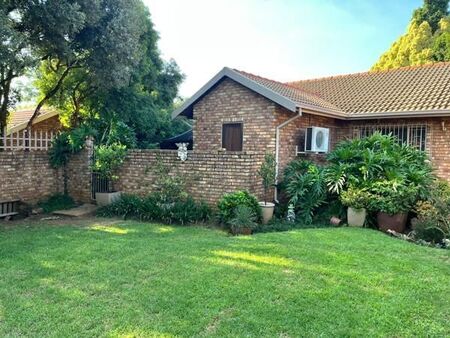 3 Bedroom Duet in Garsfontein