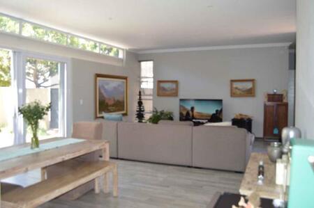 3 Bedroom House in Brooklyn