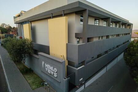 2 Bedroom Apartment in Menlo Park