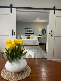 2 Bedroom Apartment in Waterkloof