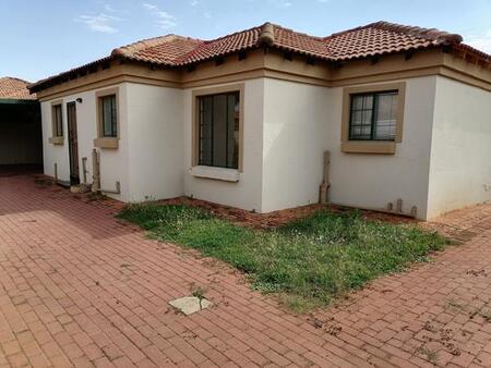 2 Bedroom Townhouse in Hesteapark