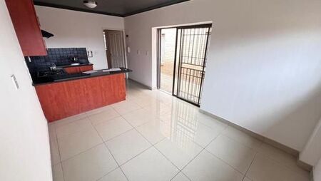 Studio apartment in Lenasia
