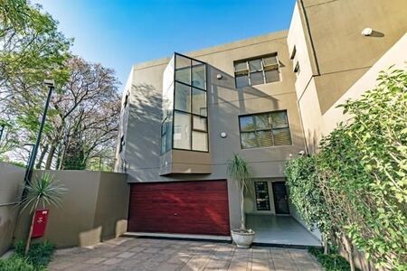 4 Bedroom Penthouse in Sandown