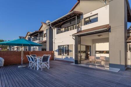 3 Bedroom Townhouse in Paulshof