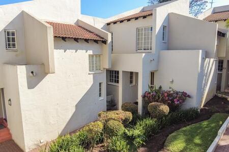 2 Bedroom Townhouse in Edenburg
