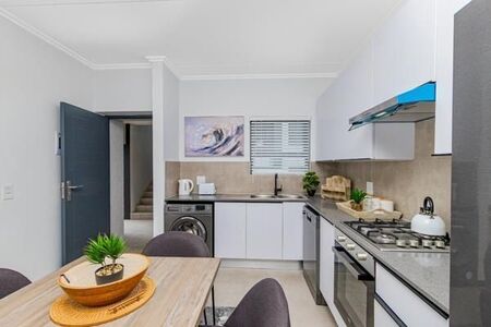 2 Bedroom Apartment in Fourways