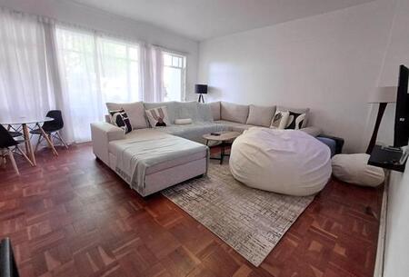 3 Bedroom Apartment in Melrose