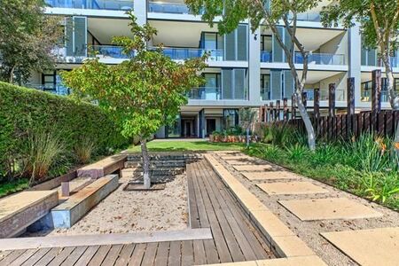 2 Bedroom Apartment in Houghton Estate